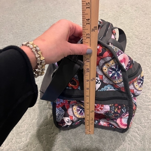 LESPORTSAC weekender carryon travel large duffle multi print - Picture 13 of 13